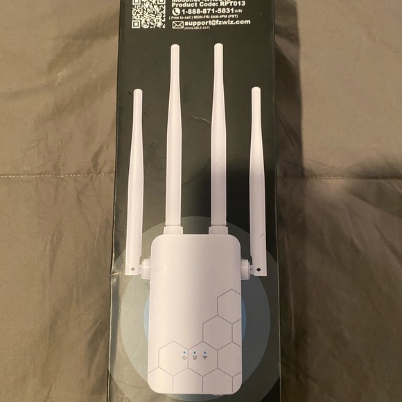 2023 WiFi Extender Internet Booster - Picture 3 of 9